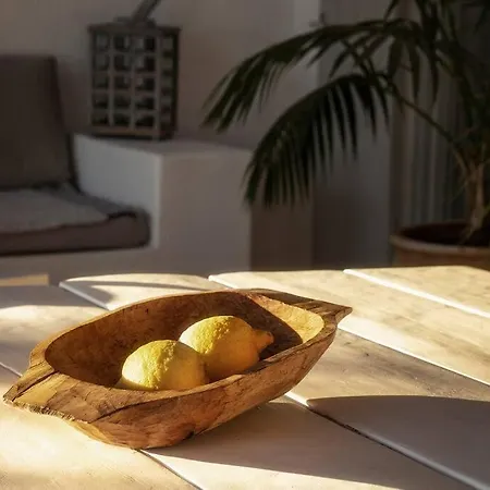 Cycladic Kamari *